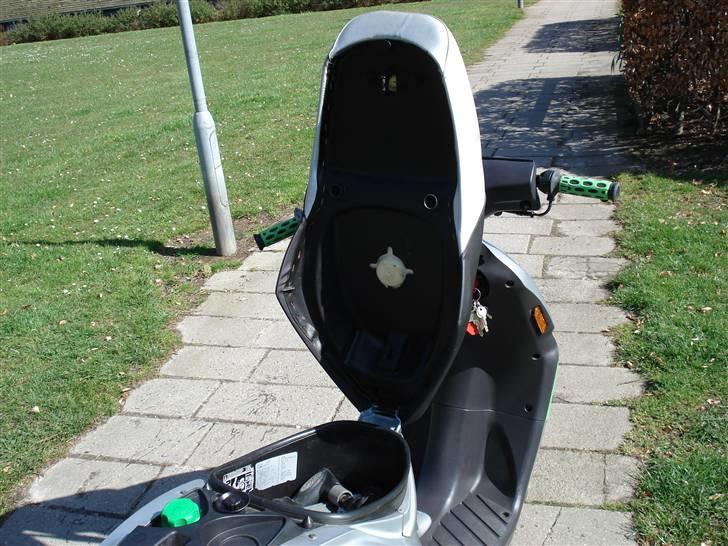 Derbi Atlantis Bullet billede 15