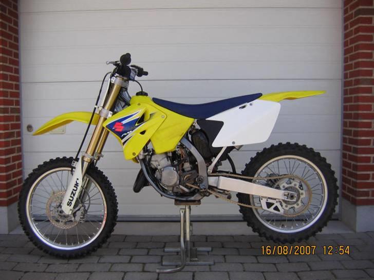 Suzuki RM 125cc "SOLGT" billede 3