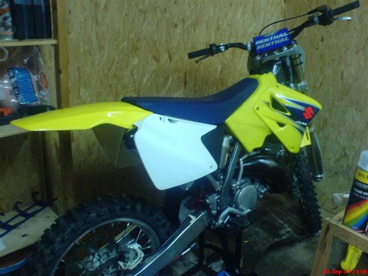 Suzuki RM 125cc "SOLGT" billede 4