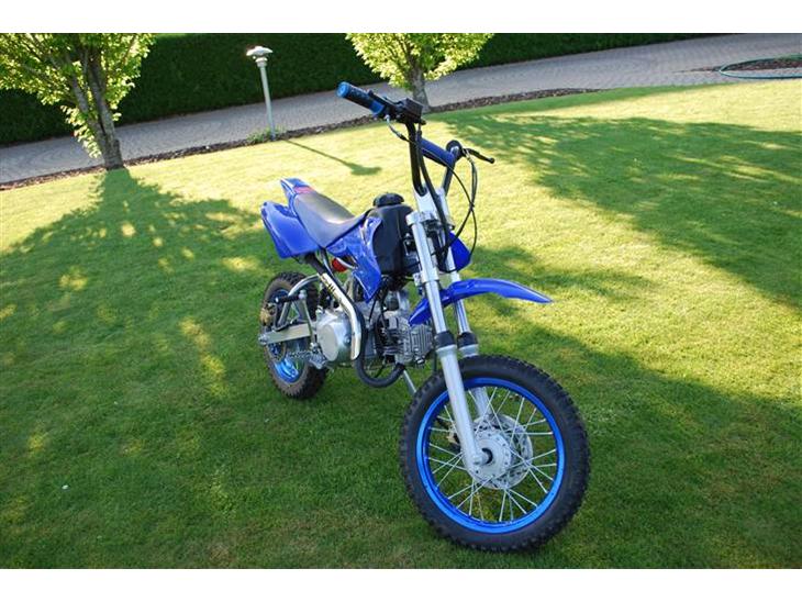 {{currentPhoto.altText}} billede {{currentPhoto.number}}