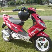 Peugeot Speedfight 2 totaltskade