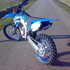 TM 125/85