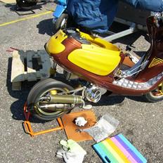 Yamaha Jog Space. Ombygges^lidt^