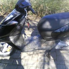 Aprilia sonic (FØR)