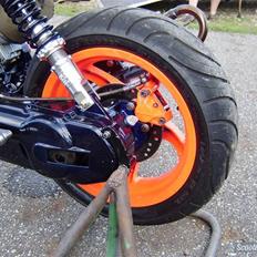 Suzuki Street magic lc