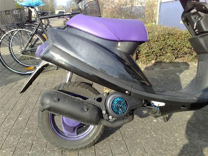 Yamaha jog stjålet den 23-04 billede 3