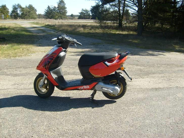 Aprilia sonic "BYTTET TIL SENDA" billede 3