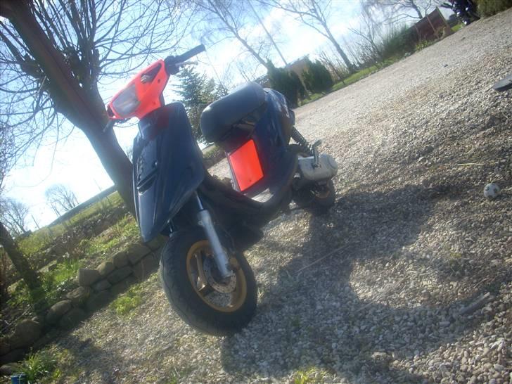 Yamaha jog Lc solgt - gammelt billede ! !!! !!  ser slet ikke sådan  ud nu !  billede 1