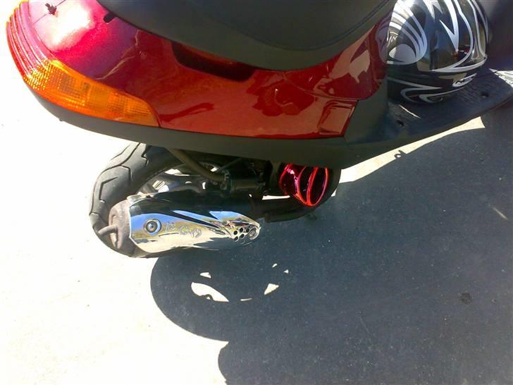 PGO Comet AC SD (Totalskadet) - den røde "grisetryne". billede 4