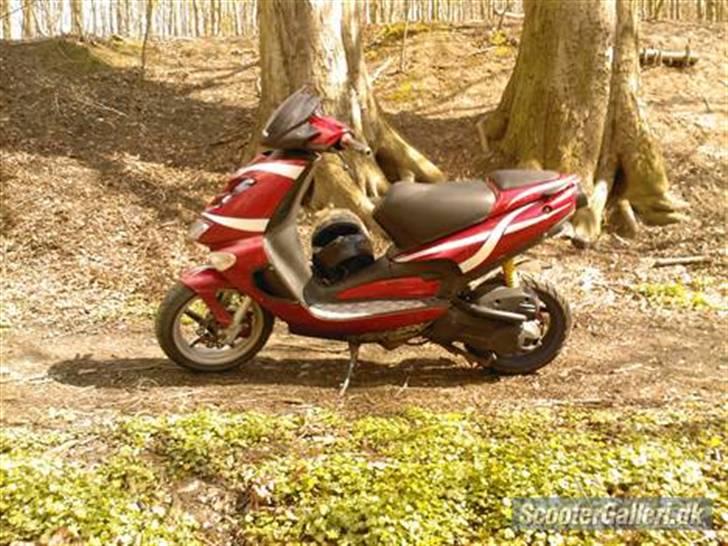 Aprilia sr 50 DITECH - SOLGT! billede 2