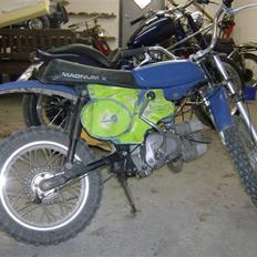 Veteraner puch magnum