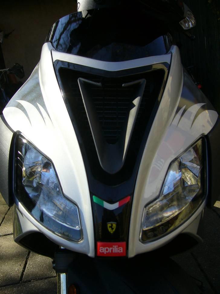 Aprilia SR 50 R 45'er(SOLGT) billede 8