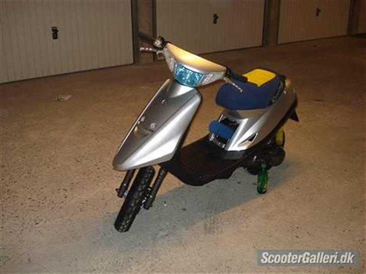 Yamaha JOG Custom Edition  billede 4