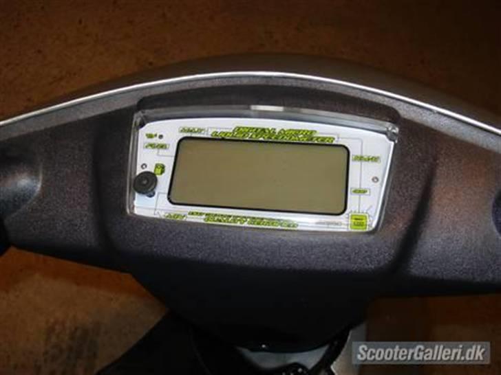 Yamaha JOG Custom Edition  billede 7