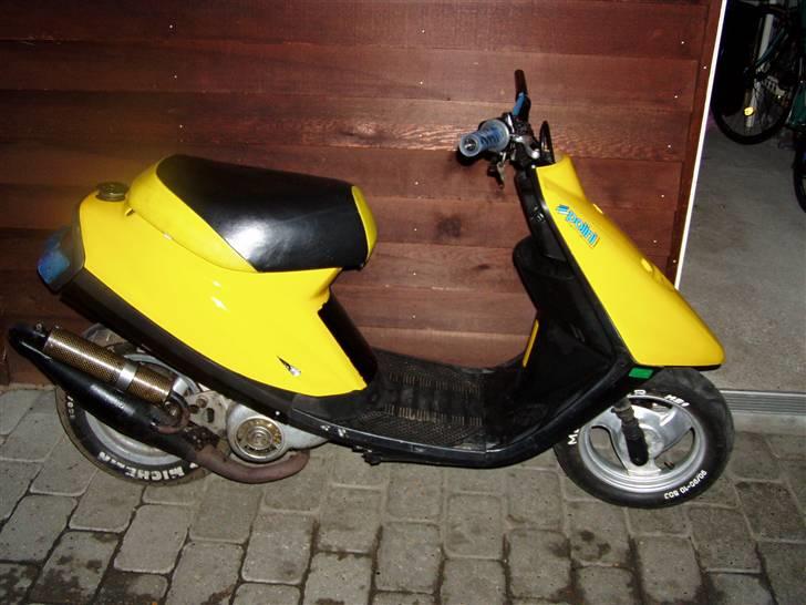 Yamaha Jog As - BYTTET - Det gule lyn! billede 1