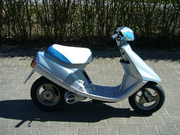 Yamaha jog [ice blue] Solgt billede 3