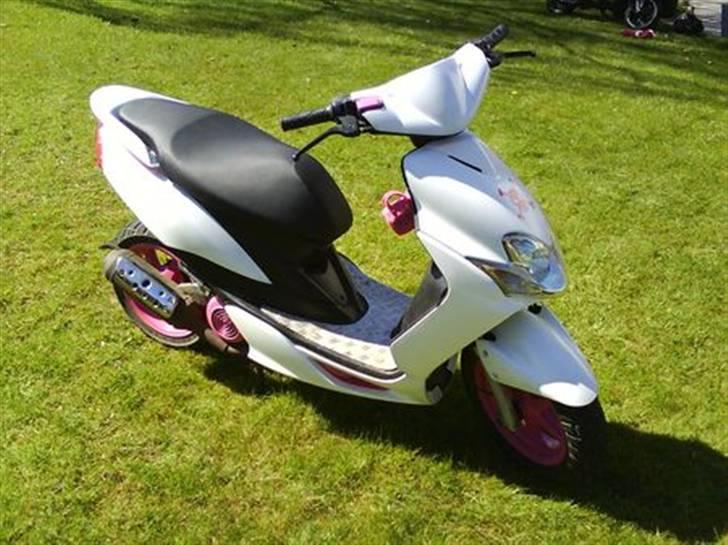 Yamaha jog R      SOLGT<'3 billede 3