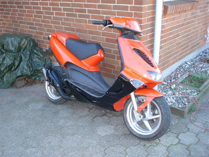 Aprilia Sr 50 ac dd  (Solgt) billede 1