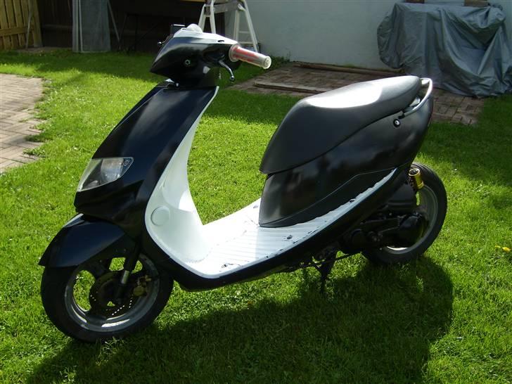 Suzuki Estilete Solgt billede 1