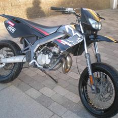 Derbi senda SOLGT
