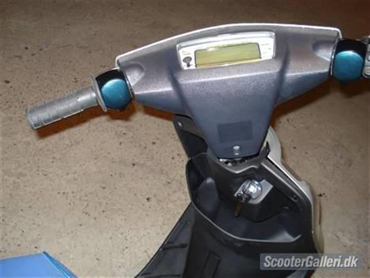 Yamaha JOG Custom Edition  billede 16