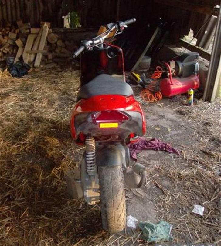 Aprilia Rally solgt - Nu:) dejlig bagdel:) billede 2