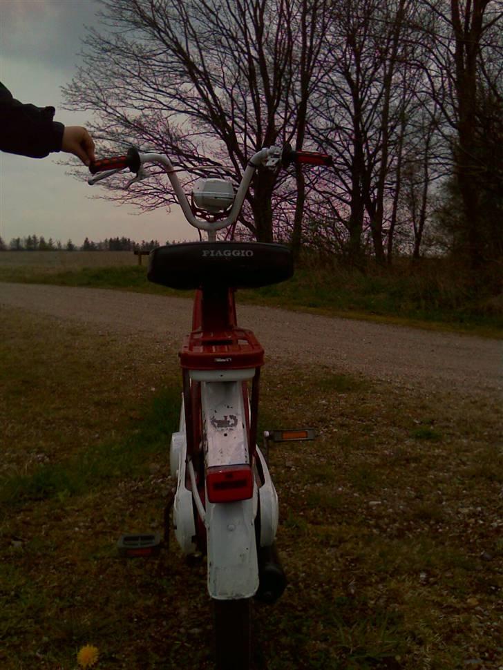 Vespa Ciao (projekt) SOLGT - Her ser vi så det originale sæde.. billede 6