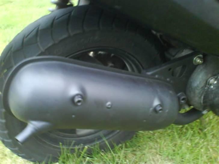 Yamaha Jog (Byttet til Sonic) - Jah så blev røret jo lige malet.. Så godt som nyt :D billede 15