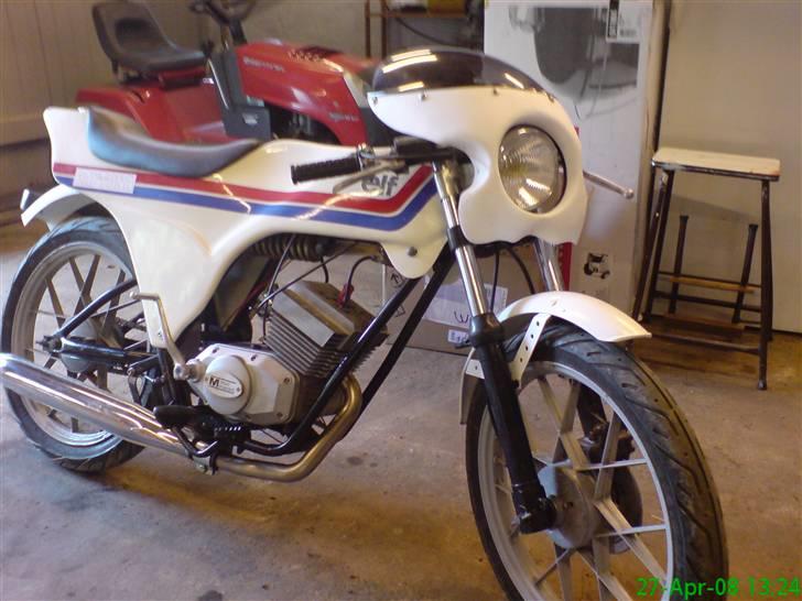 Veteraner Gitane Testi Elf Daytona - Har købt en kåbe til den,ikke den orginale,men jeg synes nu godt det kan gå. billede 9