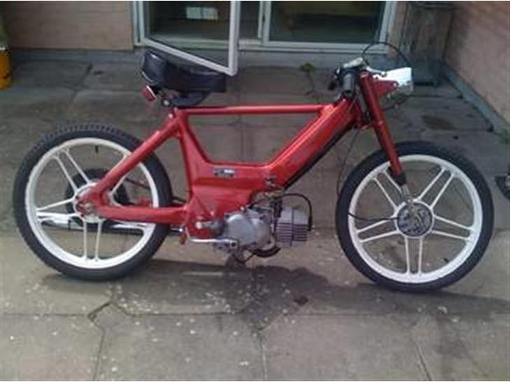 {{currentPhoto.altText}} billede {{currentPhoto.number}}