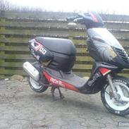 Aprilia sonic Smadret