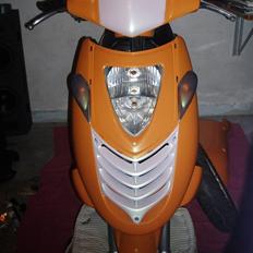Aprilia sonic gp