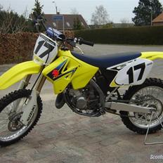 Suzuki RM 125 (SOLGT)