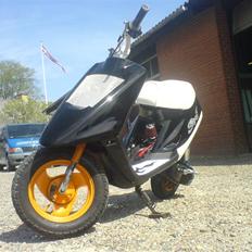 Yamaha Jog LC **TIL SALG**