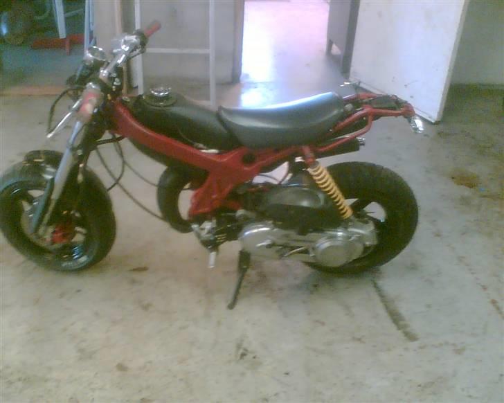 Suzuki Street Magic -Solgt- billede 10