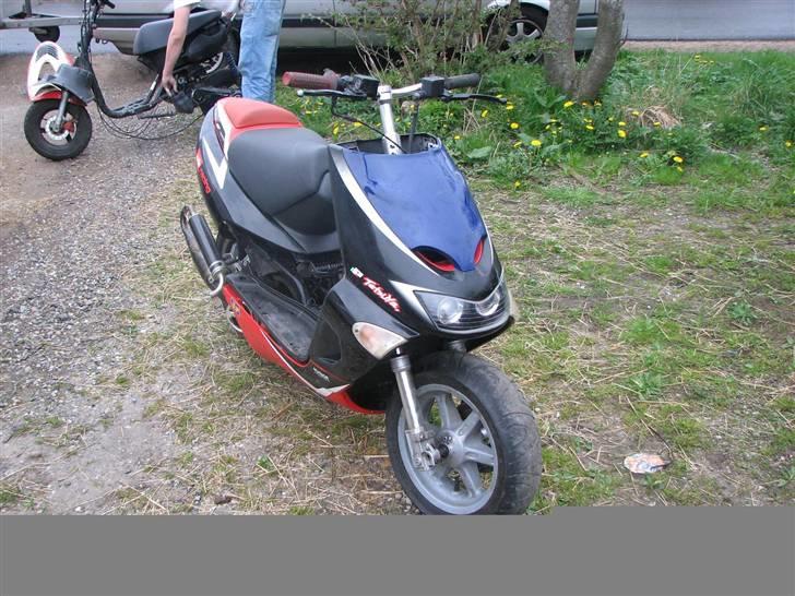 Aprilia Sr50 -> SOLGT billede 3