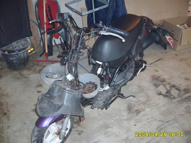 Aprilia sonic SOLGT billede 2