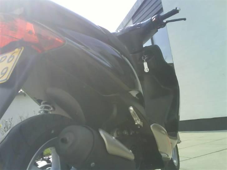 Yamaha jog R billede 3