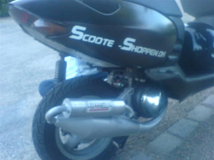 Aprilia sonic - knækket efter det fik sin lakering :p mega nice billede 20