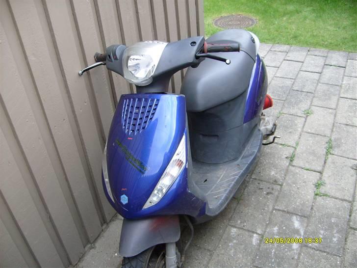Piaggio new zip ((solgt)) - Så har jeg lige skiftet skjolde :-) (Efter) billede 5