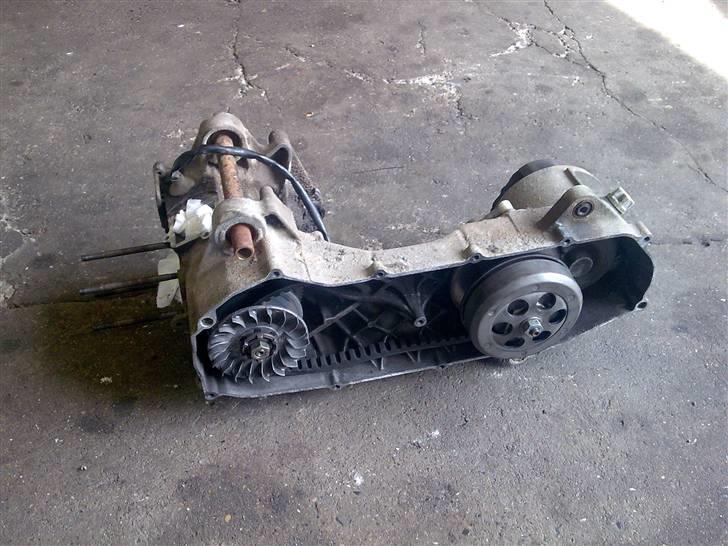 Aprilia SR50 (SOLGT) - min motor før den blev renoveret D. 1/5/08 billede 10