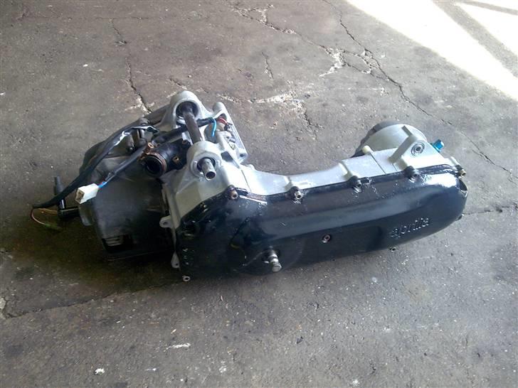 Aprilia SR50 (SOLGT) - min motor efter den blev renoveret D. 1/5/08 billede 12