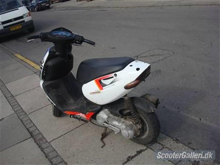 Aprilia Sonic Byttet til Jog R billede 2