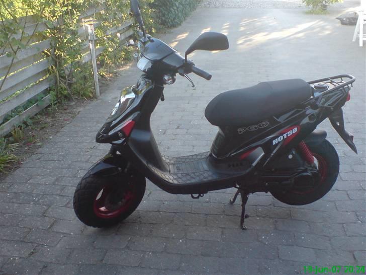 PGO hot 50  billede 1