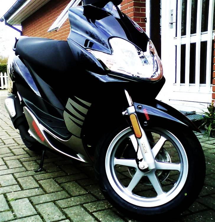 Yamaha Jog R (Sort model) billede 11