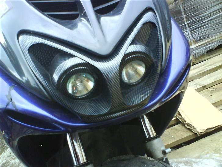 Yamaha aerox SOLGT billede 3