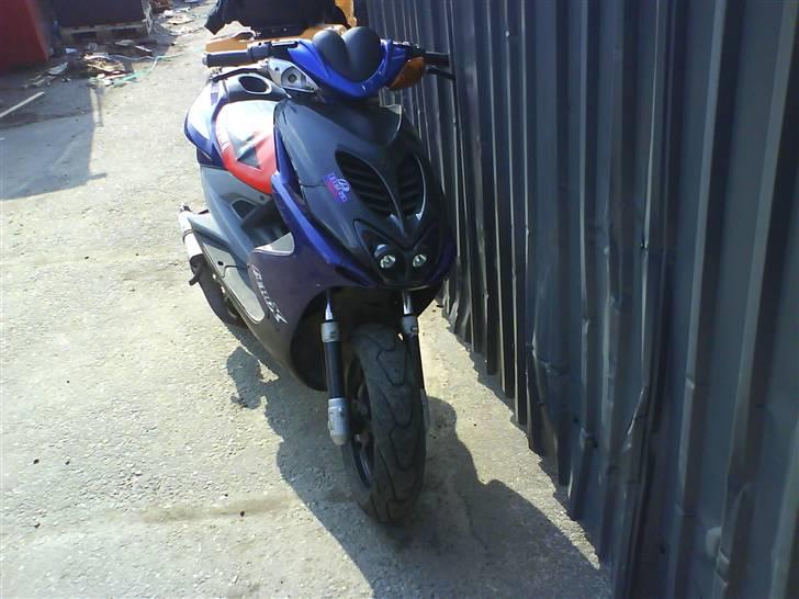 Yamaha aerox SOLGT billede 8