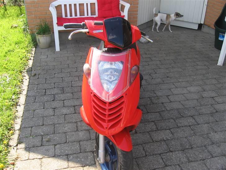 Aprilia (Sonic Byttet til Jog) billede 1