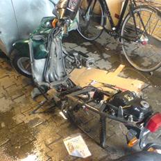 PGO Hot50 (under opbygning)