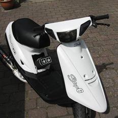 Yamaha Jog as "stage6"  SOLGT